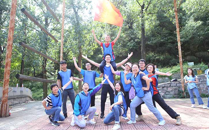   拓展训练课程： 销售利刃 虎口夺食  